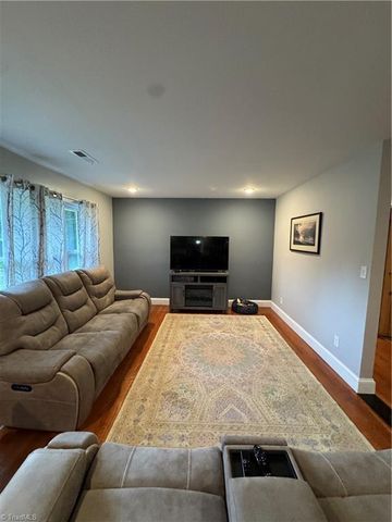 6778 Eldred Road, Walkertown, NC 27051