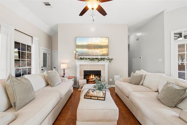 3920 Oak Dale Drive, Pearland, TX 77581