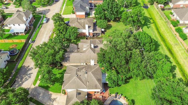 3920 Oak Dale Drive, Pearland, TX 77581