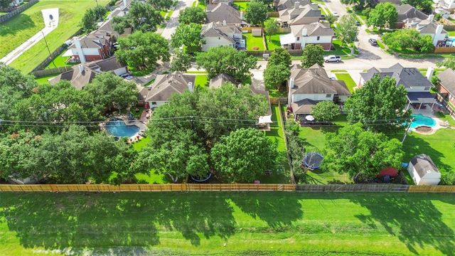 3920 Oak Dale Drive, Pearland, TX 77581