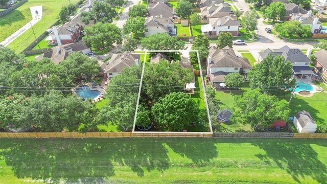 3920 Oak Dale Drive, Pearland, TX 77581