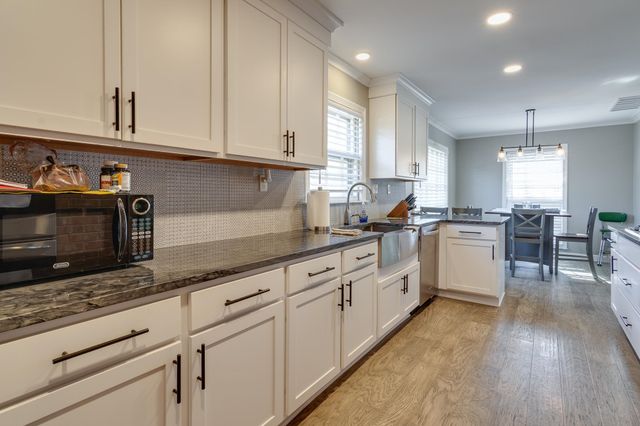 6764 SUNBURST CV, Memphis, TN 38119