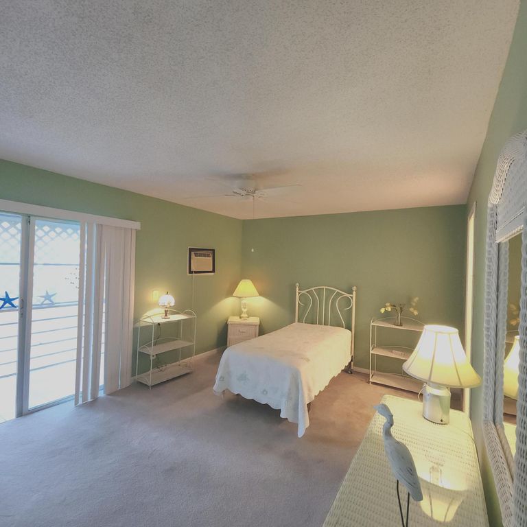 262 Sussex M, West Palm Beach, FL 33417