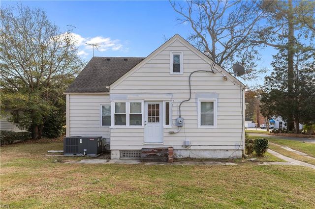 9525 Selby PL, Norfolk, VA 23503