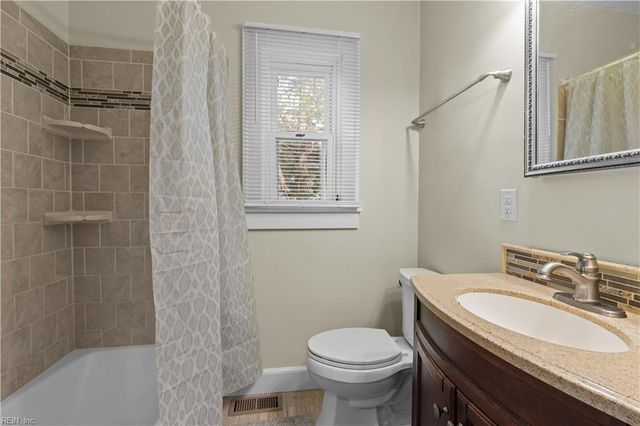 9525 Selby PL, Norfolk, VA 23503