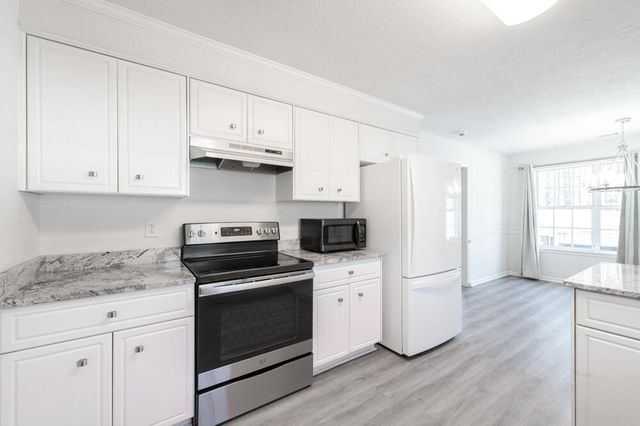 328 St Julian Place, North Augusta, SC 29860