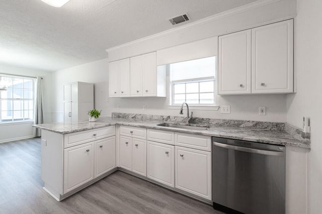 328 St Julian Place, North Augusta, SC 29860