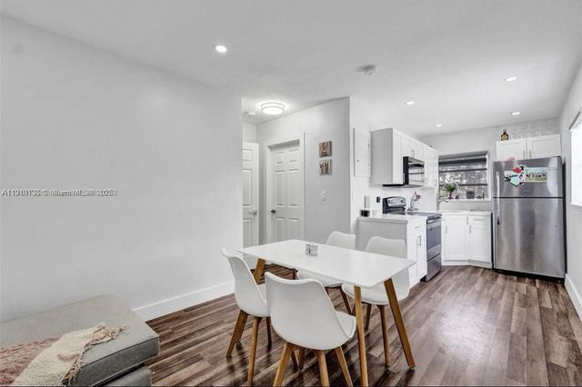 685 SW 7th Ter 3, Dania Beach, FL 33004