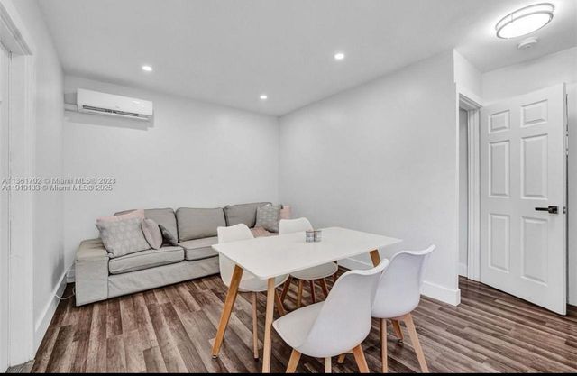 685 SW 7th Ter 3, Dania Beach, FL 33004