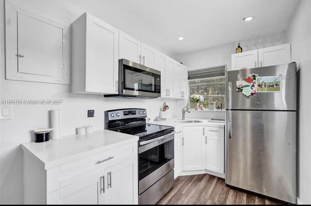 685 SW 7th Ter 3, Dania Beach, FL 33004