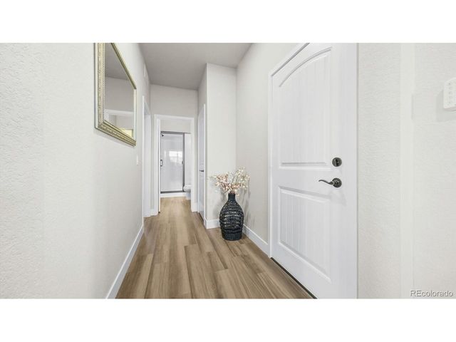 27994 E Indore Dr, Aurora, CO 80016