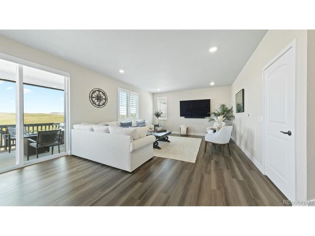 27994 E Indore Dr, Aurora, CO 80016