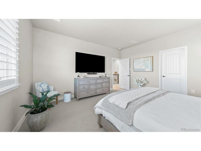 27994 E Indore Dr, Aurora, CO 80016