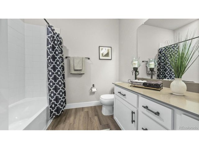 27994 E Indore Dr, Aurora, CO 80016