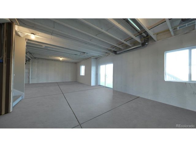 27994 E Indore Dr, Aurora, CO 80016