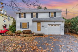 90 Durand Drive, Irondequoit, NY 14622