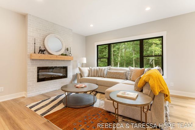 404 Sabine Drive 9, Muskegon, MI 49442