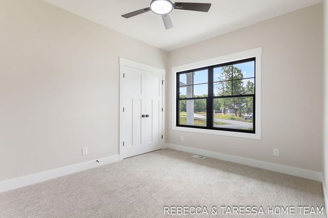 404 Sabine Drive 9, Muskegon, MI 49442