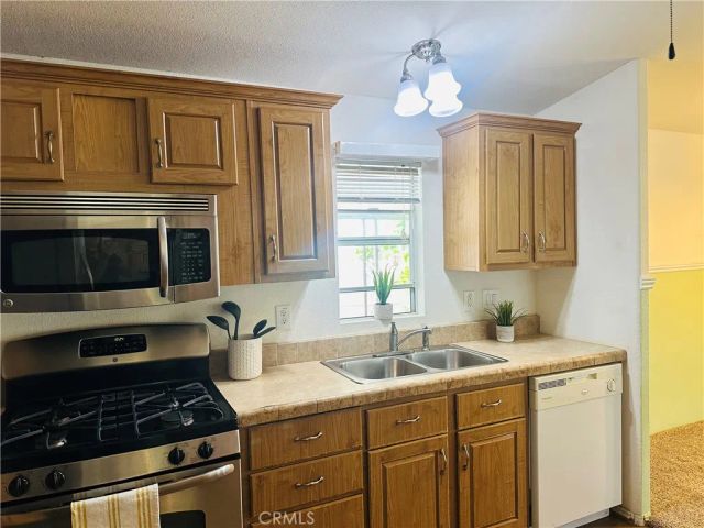 38384 Via Escarlata, Murrieta, CA 92563