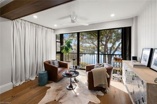 3135 Riviera DR # B205, Naples, FL 34103