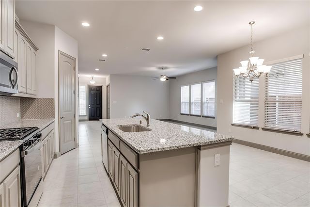 7617 Regal Lane, North Richland Hills, TX 76180