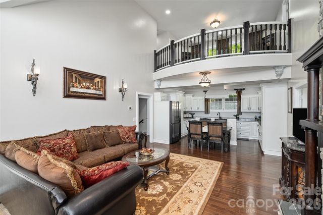 114 Nesting Ridge, Waynesville, NC 28785