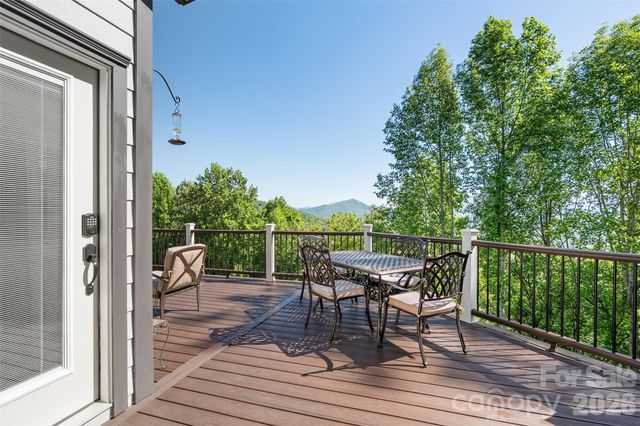 114 Nesting Ridge, Waynesville, NC 28785