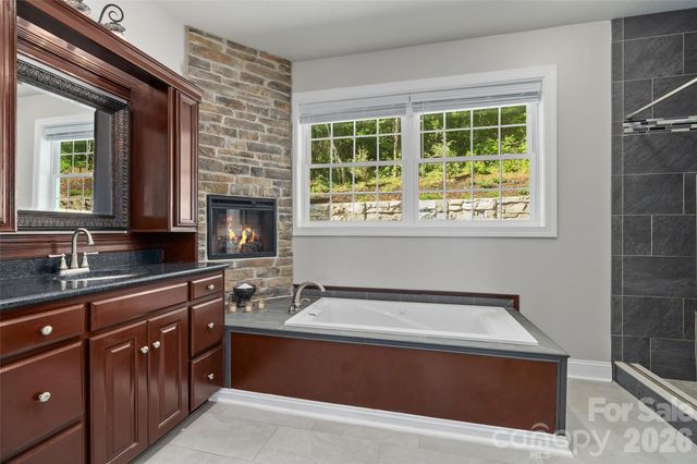 114 Nesting Ridge, Waynesville, NC 28785