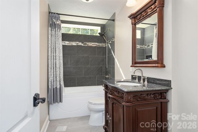 114 Nesting Ridge, Waynesville, NC 28785