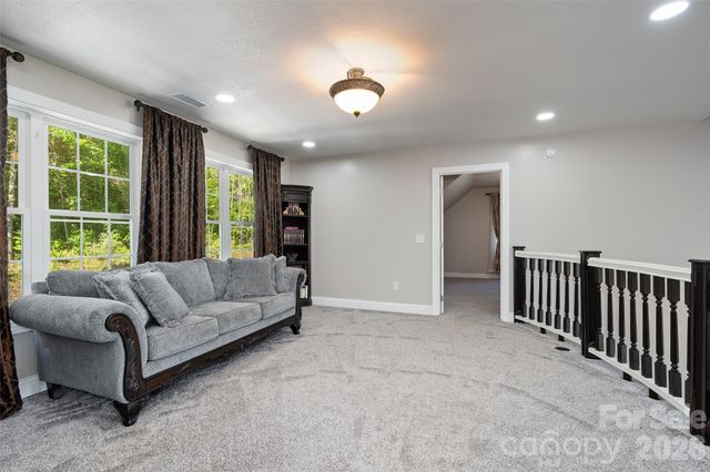 114 Nesting Ridge, Waynesville, NC 28785