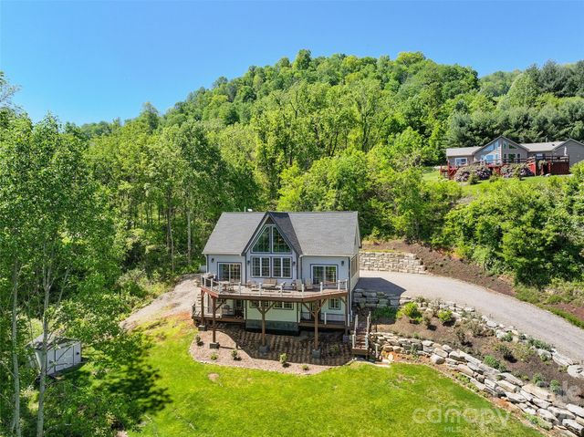 114 Nesting Ridge, Waynesville, NC 28785