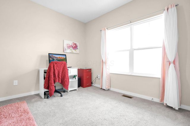 261 Crestview Court, Pickerington, OH 43147