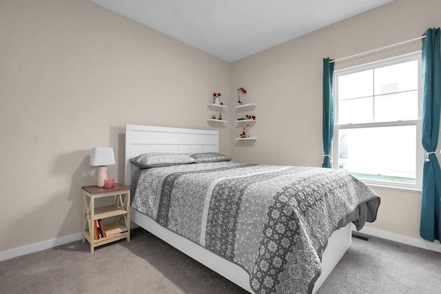 261 Crestview Court, Pickerington, OH 43147