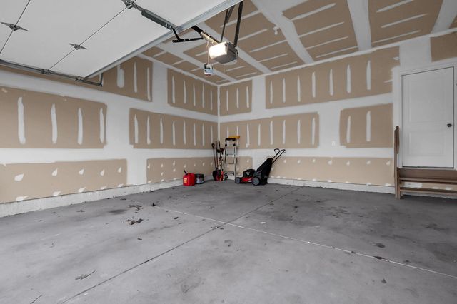 261 Crestview Court, Pickerington, OH 43147