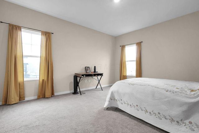 261 Crestview Court, Pickerington, OH 43147