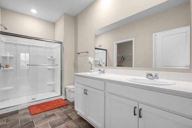 261 Crestview Court, Pickerington, OH 43147