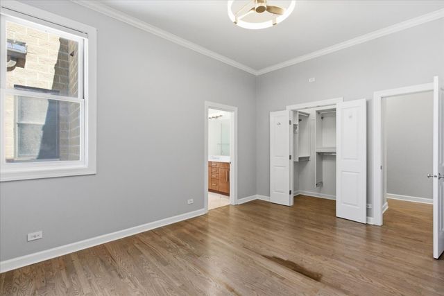 1935 W Belmont Avenue 4, Chicago, IL 60657