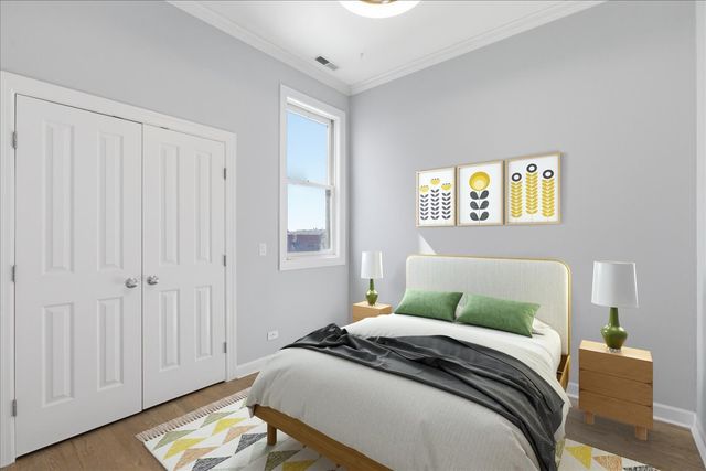 1935 W Belmont Avenue 4, Chicago, IL 60657