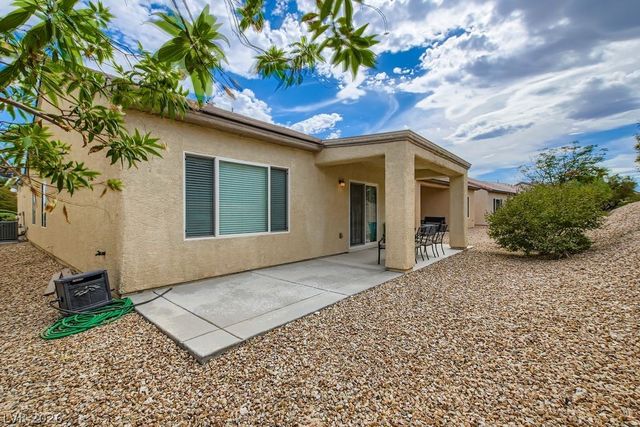 2508 Mourning Warbler Avenue, North Las Vegas, NV 89084