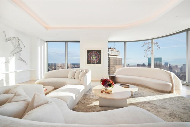 1 Dalton St 5802, Boston, MA 02199