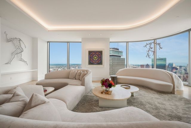 1 Dalton St 5802, Boston, MA 02199