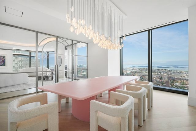 1 Dalton St 5802, Boston, MA 02199