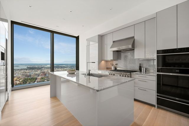 1 Dalton St 5802, Boston, MA 02199