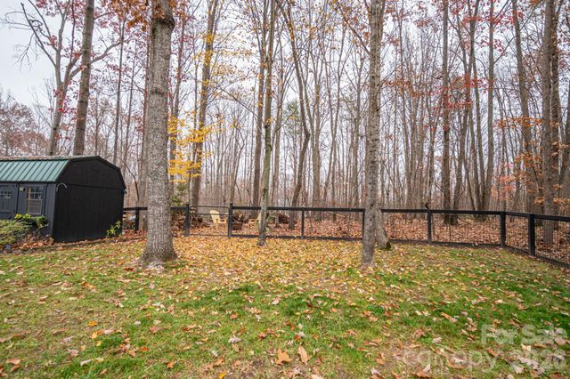 2656 Lee Lawing Road, Lincolnton, NC 28092