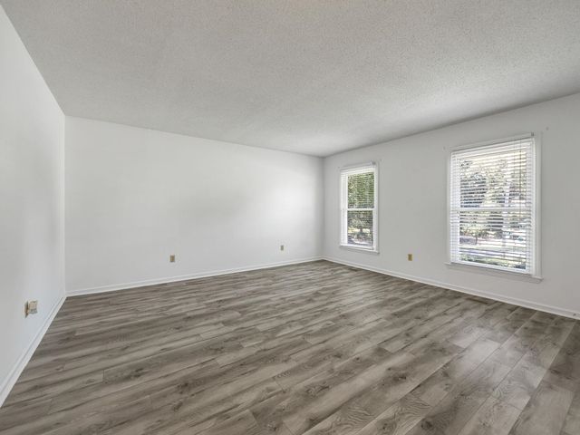 174 New Market Street, Tryon, NC 28782