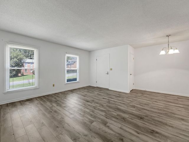 174 New Market Street, Tryon, NC 28782