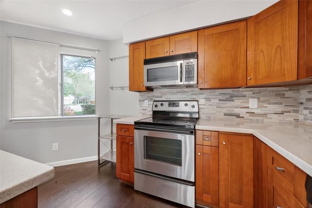 2303 Briarwest Boulevard 2303, Houston, TX 77077