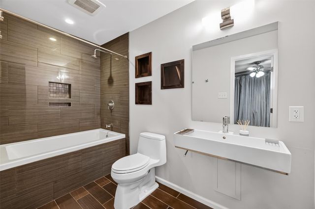 2303 Briarwest Boulevard 2303, Houston, TX 77077