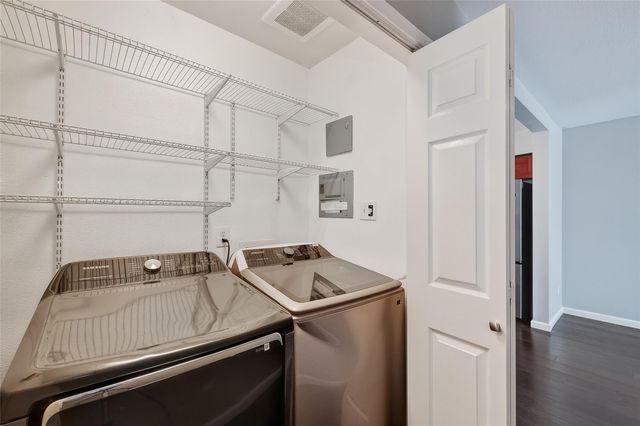 2303 Briarwest Boulevard 2303, Houston, TX 77077