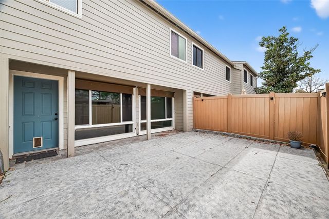 2303 Briarwest Boulevard 2303, Houston, TX 77077